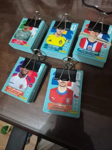 100 figurinhas por R$ 60,00