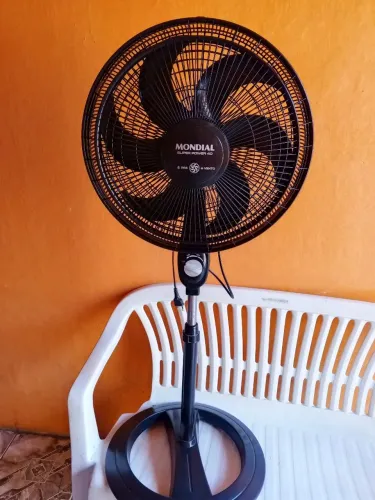 Ventilador de coluna mondial 40cm funcionando perfeitamente em ótimo estado