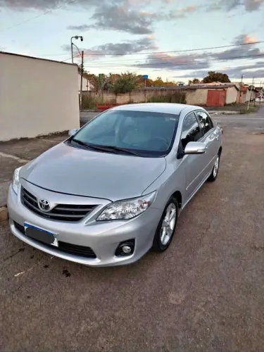 Toyota Corolla Altis 2.0 Flex 16V Aut. 2010