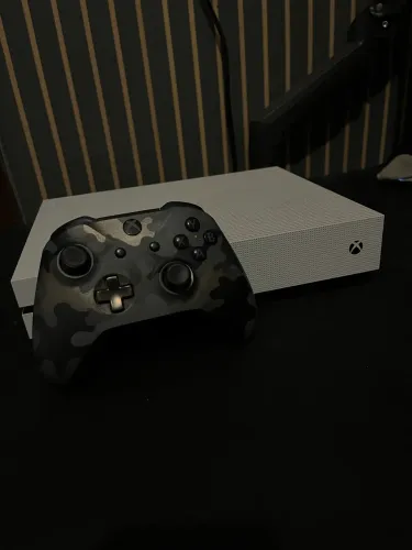 Xbox One S 1TB Completo + Controle Original Personalizado