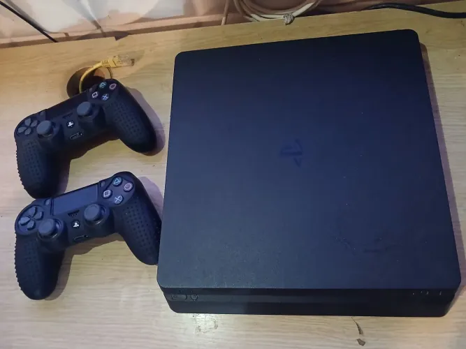 VENDO PS4 USADO