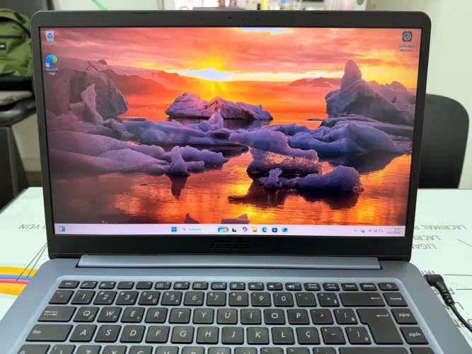 Notebook Asus VivoBook i7 8th. 8GB SSD 480GB Placa de Vídeo 930MX