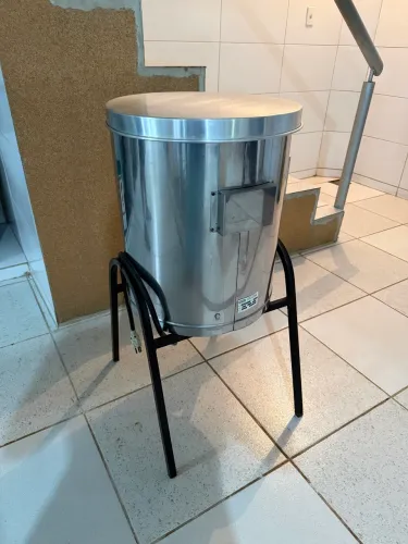 Fritadeira elétrica industrial em inox