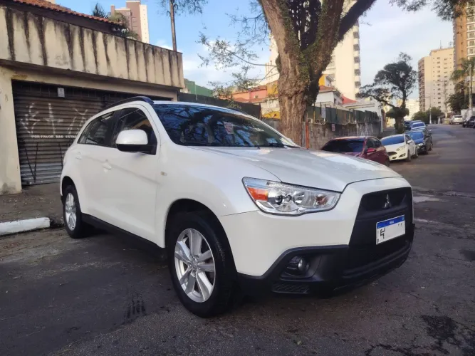 Mitsubishi ASX 2.0 16V 160cv Aut. 2012