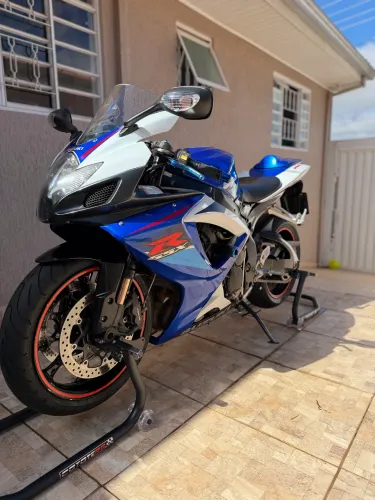 Suzuki GSX-R Srad 750 ano 2008 com 44 mil km