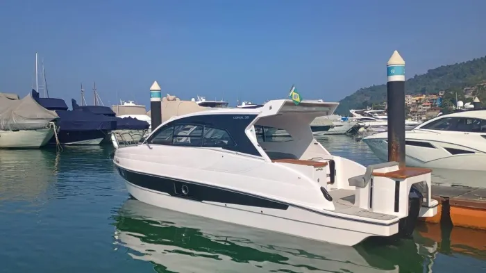 Lancha coral 36HT - Motores popa - novíssima!