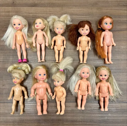 Lote mini Barbies anos 90