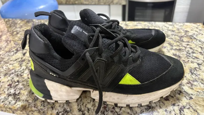 Tênis New Balance 574 Sport - Preto/Verde Limão