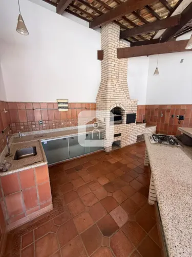 Excelente casa 4 quartos para venda ou locação bairro centro