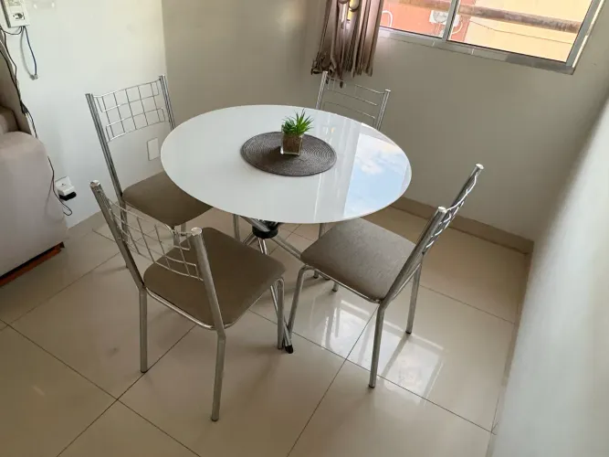 Vendo Mesa 4 lugares
