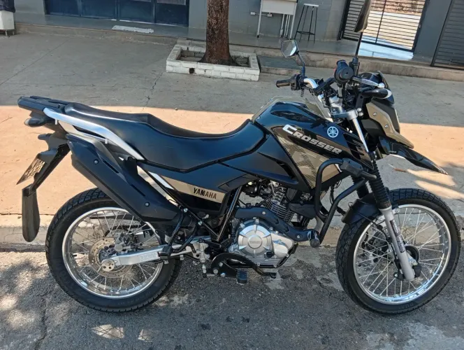 XTZ crosser 150 Yamaha cor bege .ano 2024 .