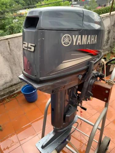 Motor de Popa Yamaha 25 hp c/ partida elétrica