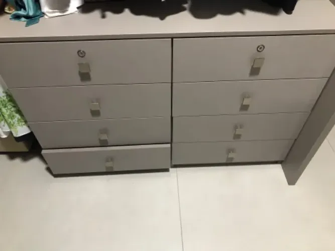 Cômoda 8 gavetas