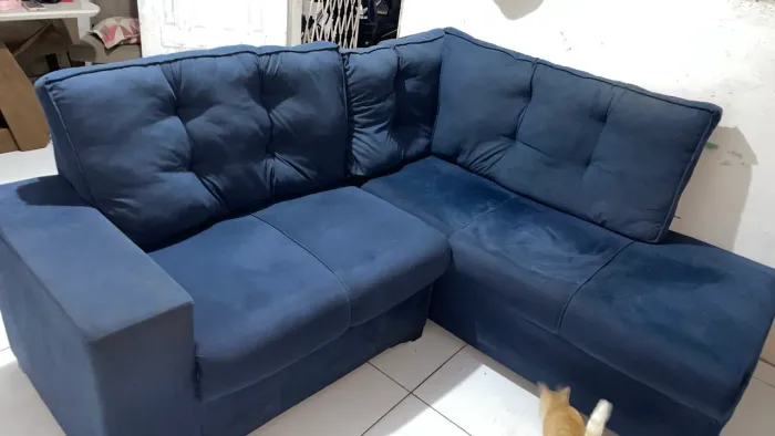 Sofá em L semi novo
