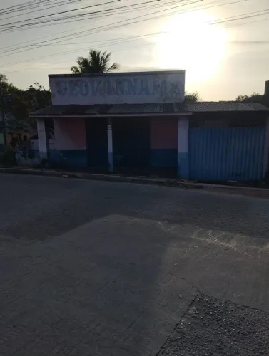 Vende-se imóvel completo