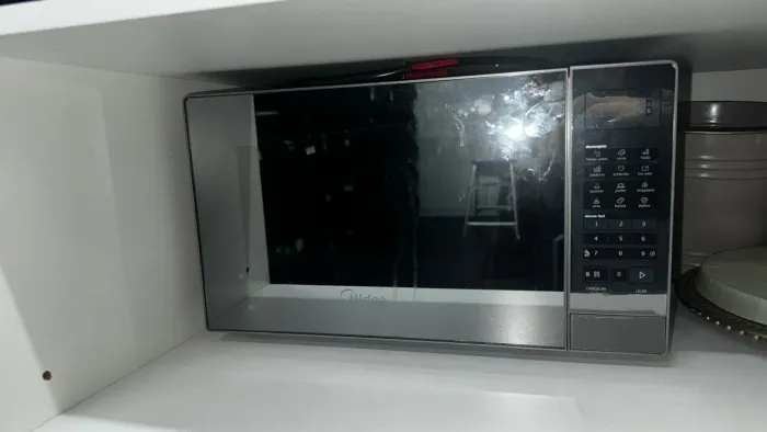 Microondas Midea 20 litros