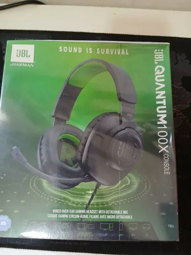 Headset gamer JBL com fio / SUPER PROMOÇÃO