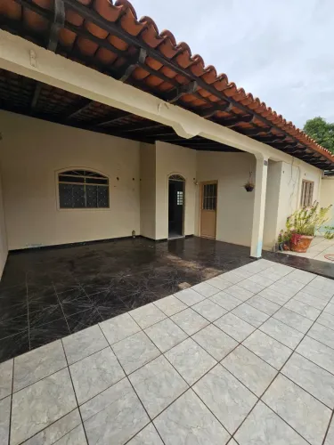 Casa para venda no bairro Jardim Universitário - Cuiabá - MT
