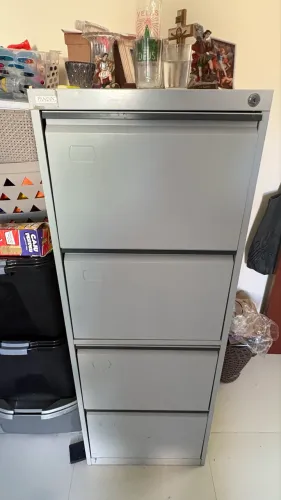 Vendo Armários de Aço