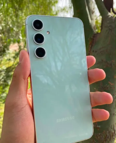 SAMSUNG S23 FE 