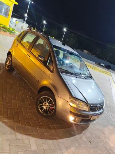 Fiat Idea ELX 1.4 MPI Fire Flex 8V 5P 2010