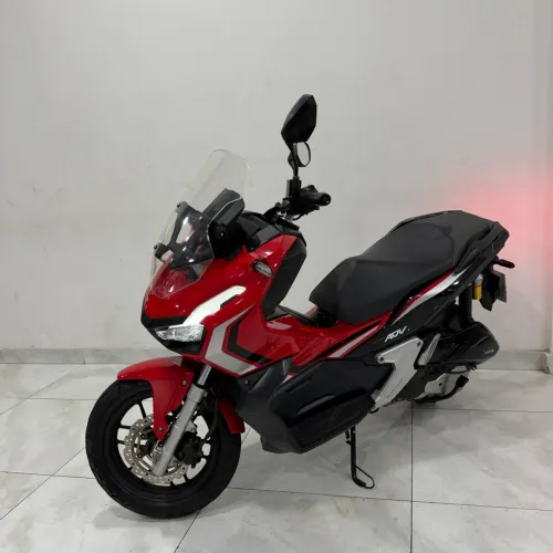 Honda Adv 150