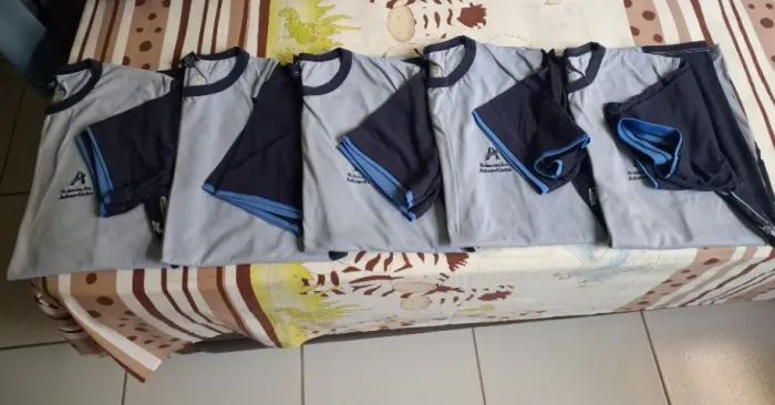 Esc Adventista 5 camisas "G"