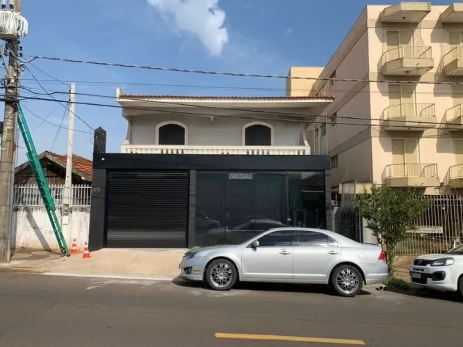 Vendo Casa Comercial e Residencial