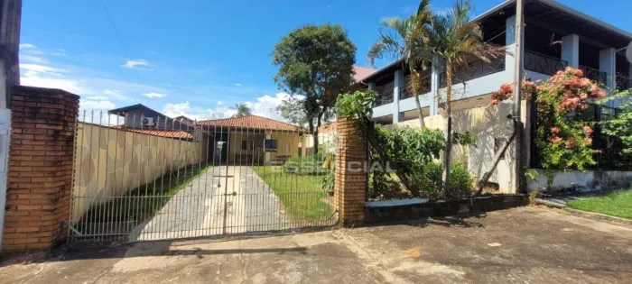 Rancho com 4 dormitórios à venda, 300 m² por R$ 390.000,00 - Rio Bonito - Botucatu/SP