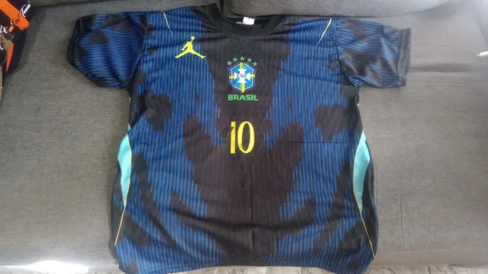 Camisas da seleção e bonés Texas farme