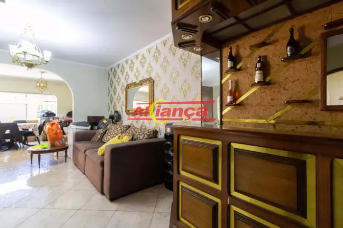Casa individual com 3 quartos para alugar, 270 m² -Vila Galvão - Guarulhos /SP -