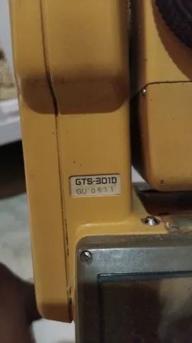 Estaçao de topografia GTS300