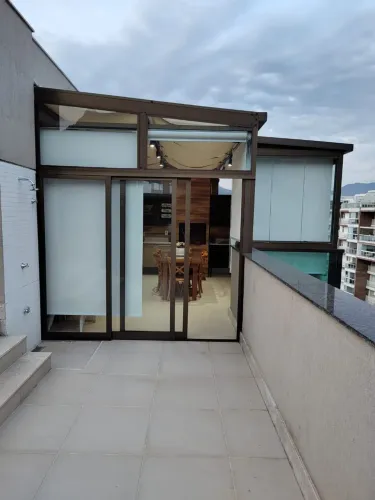 Cobertura Duplex Mobiliada Condomínio Maui - Pontal Oceânico/Recreio