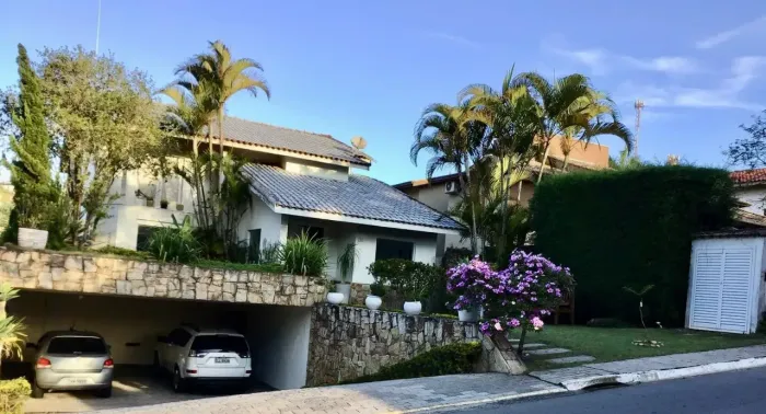 Casa à venda Cond. Nova Higienópolis na Granja Viana
