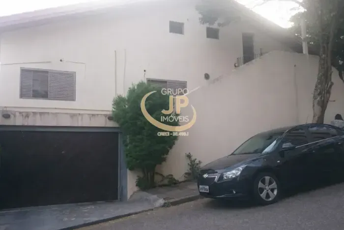 Casa Comercial no Campolim/ 476m²/ 9 Salas/ 2 Recepções/ Ac. Av. Washington Luiz