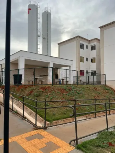Imóvel para aluguel tem 42 metros quadrados com 2 quartos