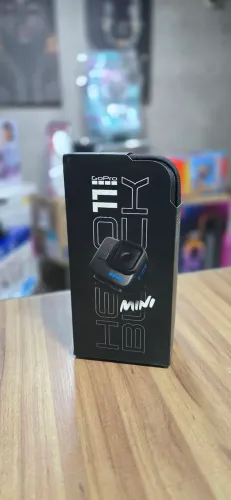 GoPro HERO11 Black Mini Câmera de Ação [ LACRADA COM NOTA FISCAL E GARANTIA ] 