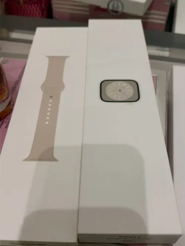 Apple Watch série 8 - 41mm Bege