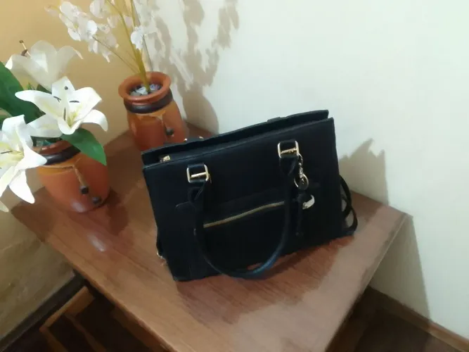 Bolsa  clássica preta nova 