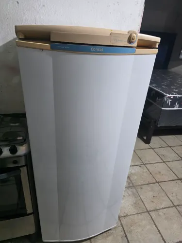 Geladeira cônsul funcionando perfeitamente