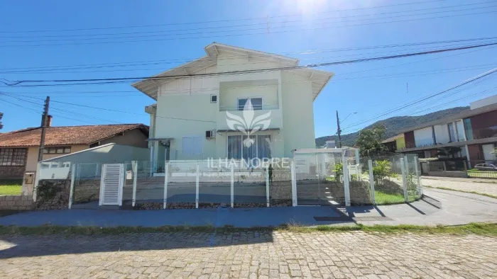 Apartamento mobiliado 2 Quartos sendo 1 Suíte para aluguel no Itacurubi Florianópolis/SC c