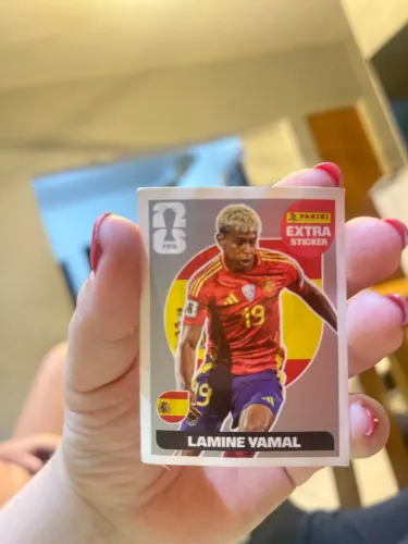 FIGURINHA LAMINE YAMAL