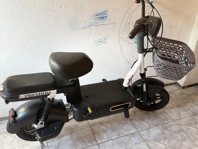 VENDO SCOOTER AGILE