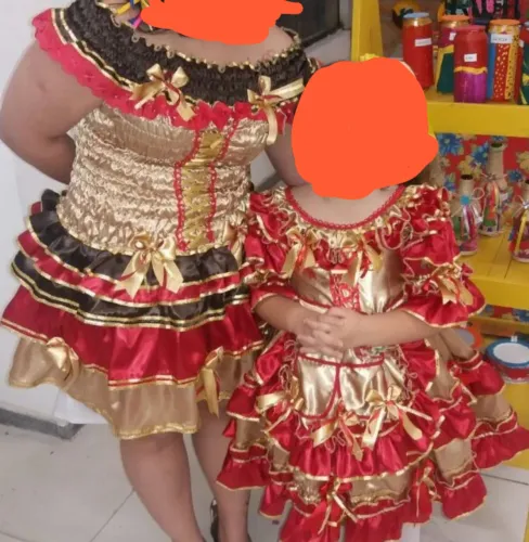 Vestido de São João (dois vestidos mãe e filha)