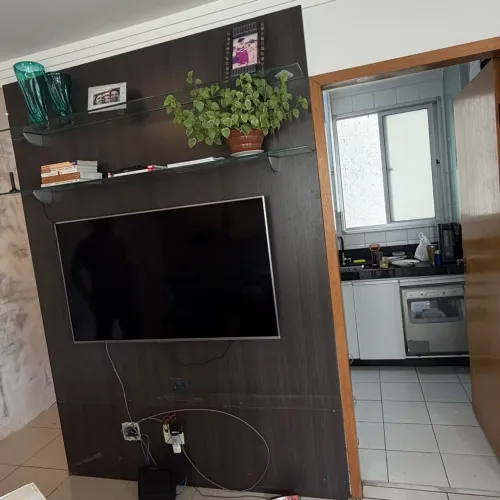 Painel de madeira para TV