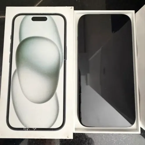 iPhone 15 - Preto 256g 