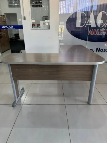 Mesa em L para escritorio