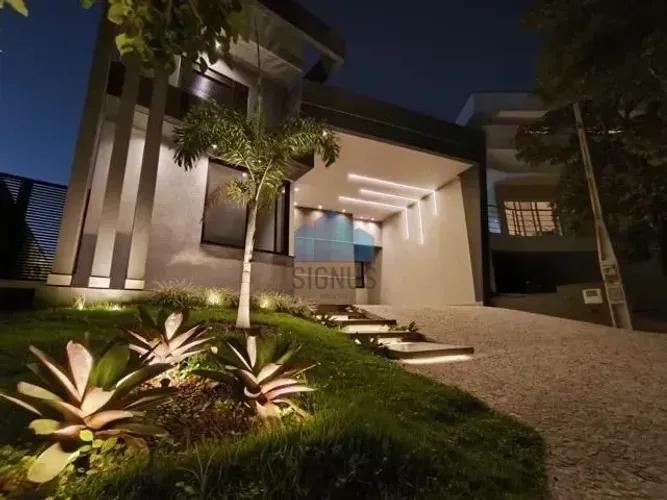 LINDA CASA À VENDA NO COND. CANTERVILLE 294 M² COM QUADRA BEACH TENIS E PISCINA