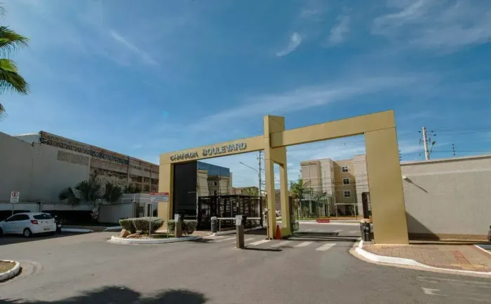 APARTAMENTO 2 QUARTOS, MOBILIADO E REFORMADO, COND. CHAP BOULEVARD, 2 LANCE ESCADA, PROX U