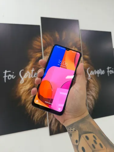 Samsung Galaxy A20s 32GB Completo em Ótimo Estado